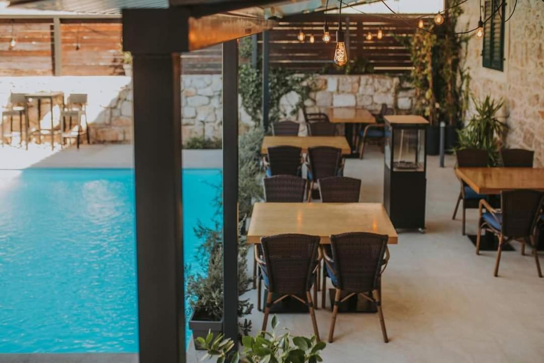 Hostel Scala Šibenik Esterno foto